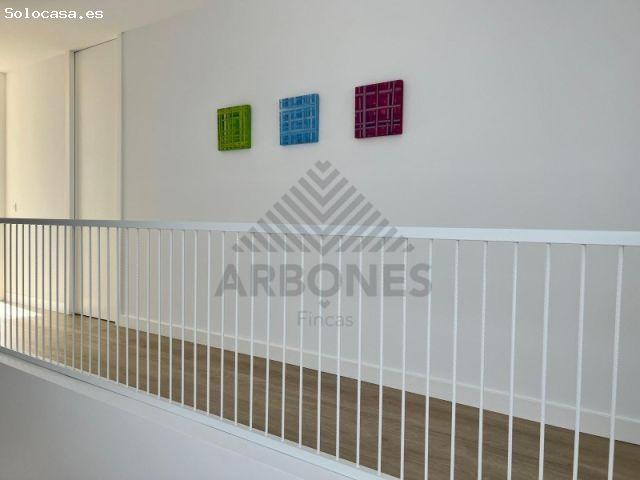 Casa en venta en Alcabre, Vigo