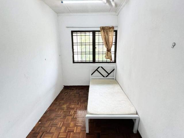 Room for rent in Petaling, Damansara Damai