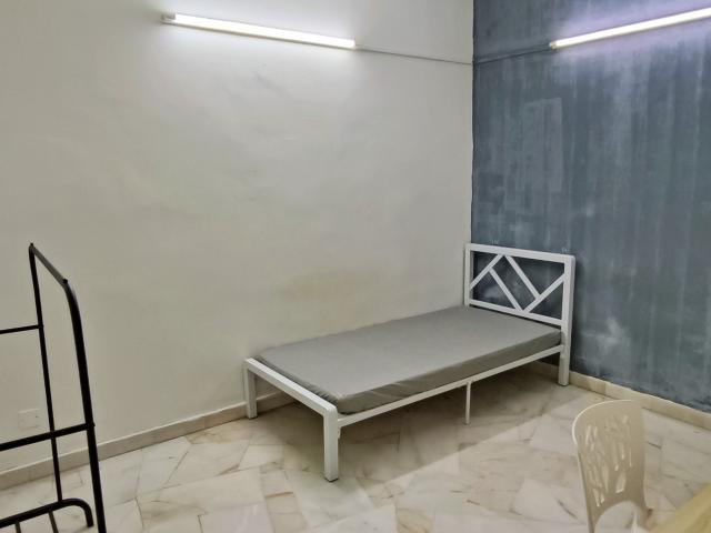 Room for rent in Petaling, Damansara Damai