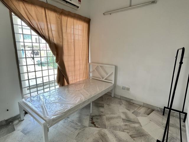 Room for rent in Petaling, Damansara Damai