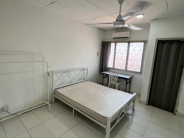 Room for rent in Petaling, Damansara Damai