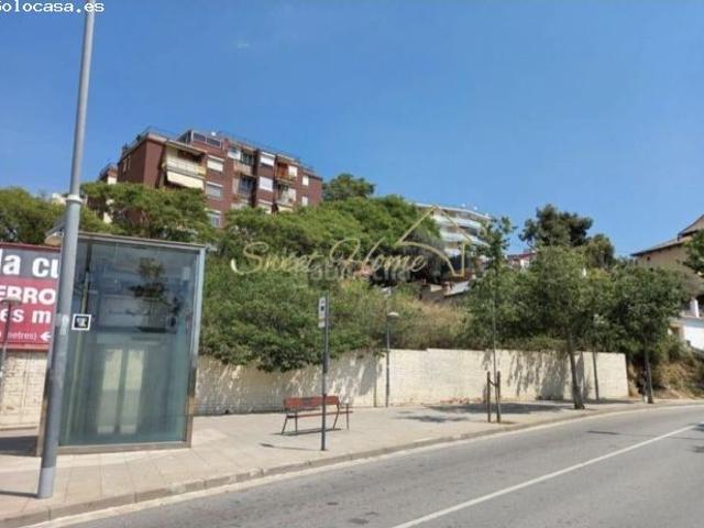 Local Comercial en venta en Les Oliveres, Santa Coloma de Gramenet