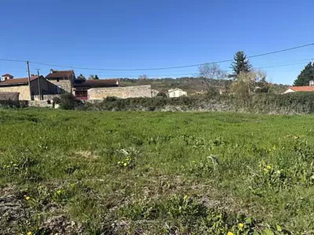 Terrain vente à Riom, Prompsat