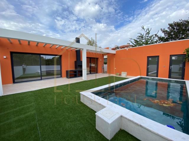 Casa venda em Azeitão (São Lourenço e São Simão), Setúbal