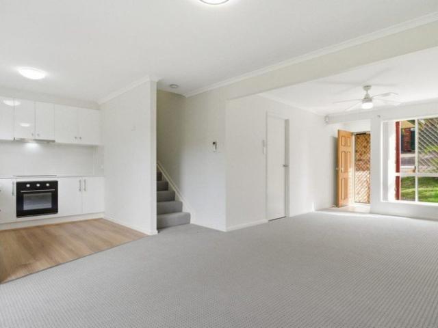 Townhouse for rent in Toombul, Queensland