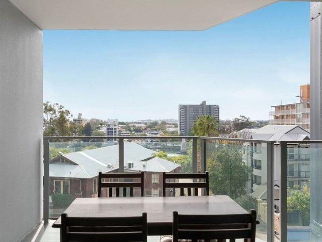 Apartment for rent in Kangaroo Point, Greater Brisbane
