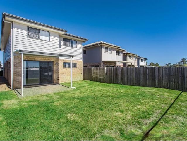 Townhouse for rent in Toombul, Queensland