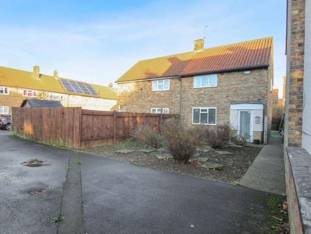 Property for sale in Anlaby Park, Hull