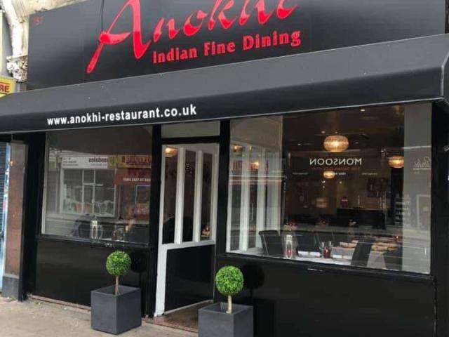 Property for sale in Winchmore Hill, Edmonton