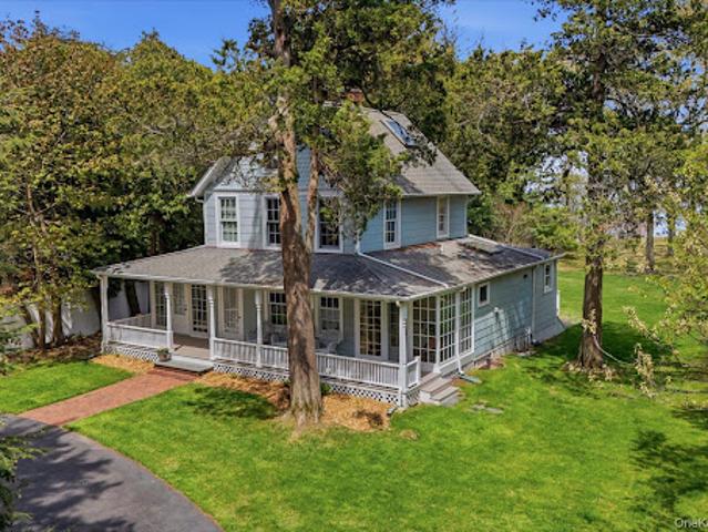 Property for sale in Wading River, New York