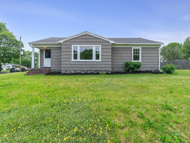 House for sale in Shrewsbury, Massachusetts