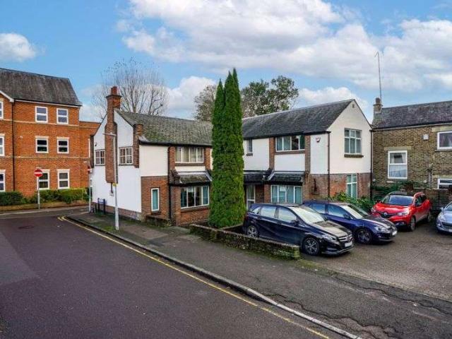 Property for rent in Batchworth