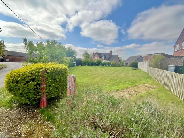 Property for sale in Buerton