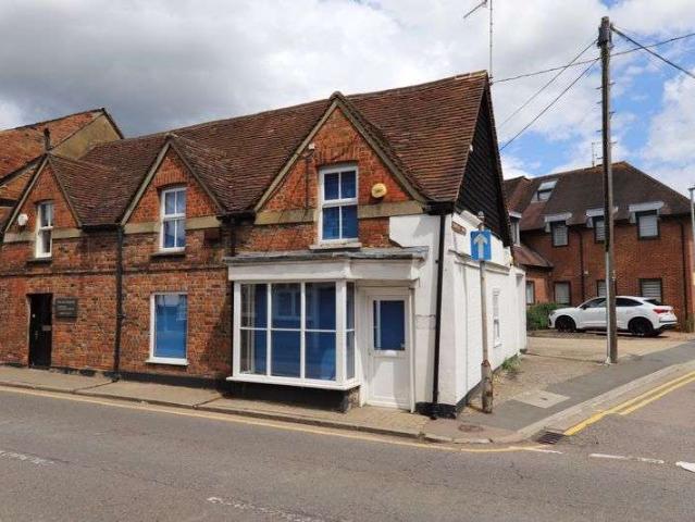 Property for rent in Batchworth