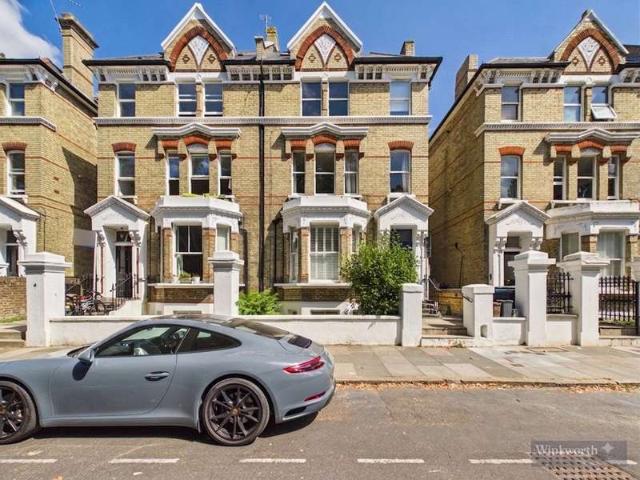 Property for sale in Surbiton, Greater London