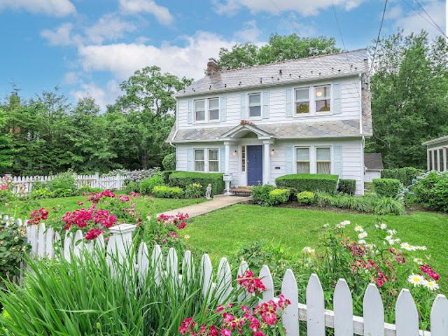 Property for sale in Huntington, New York