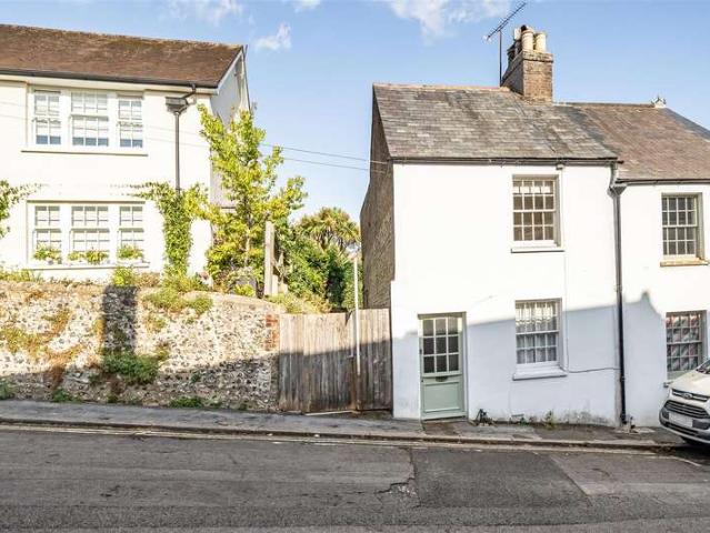 Cottage for sale in Arundel, Clapham
