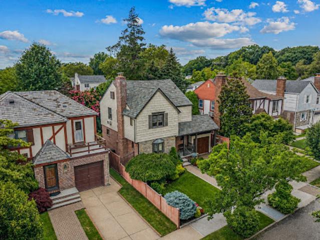 Property for sale in Queens, Arverne