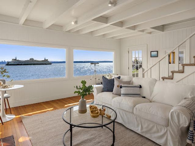 Property for sale in Bainbridge Island, Washington
