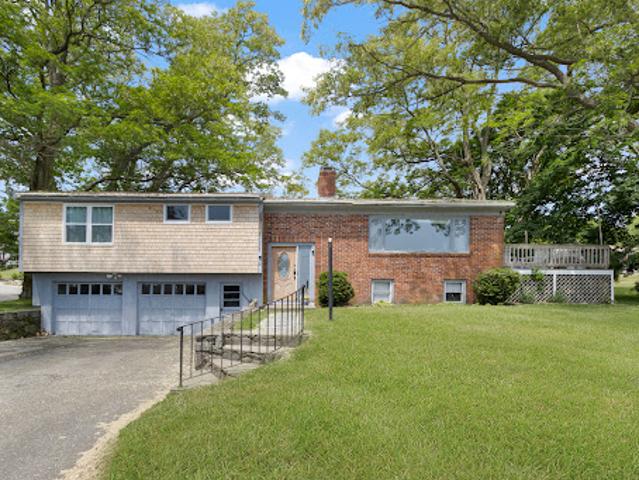 Property for sale in Portsmouth, Rhode Island