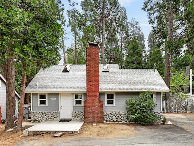Property for sale in Cedarpines Park, California