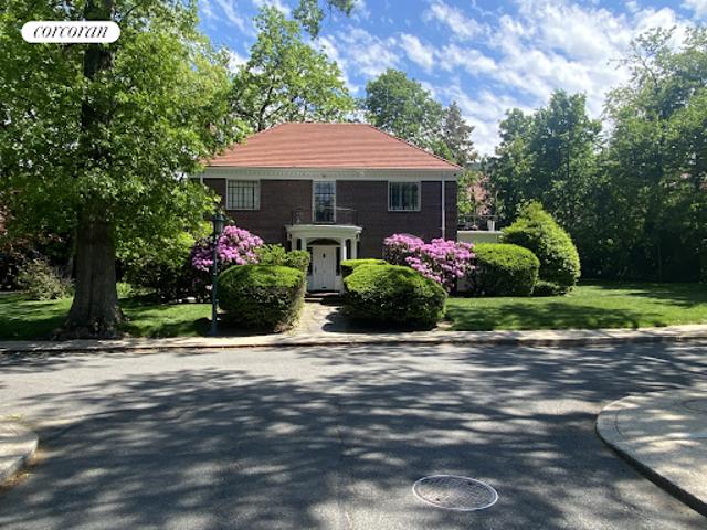 Property for sale in Queens, Arverne