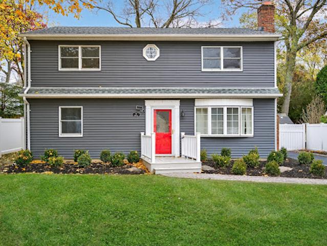 Property for sale in Huntington, New York