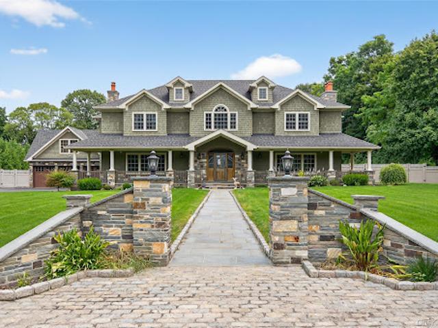 Property for sale in Huntington, New York