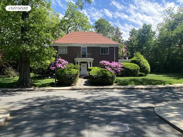 Property for sale in Queens, Arverne