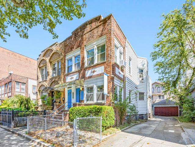Property for sale in Arverne, New York