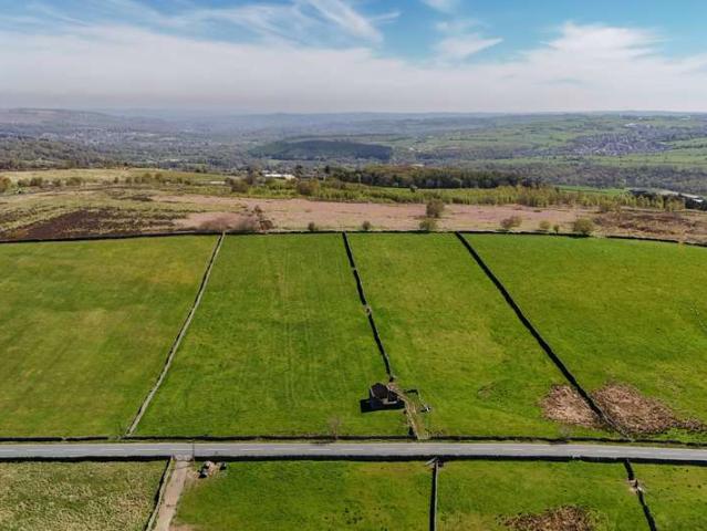 Property for sale in Cullingworth, West Yorkshire
