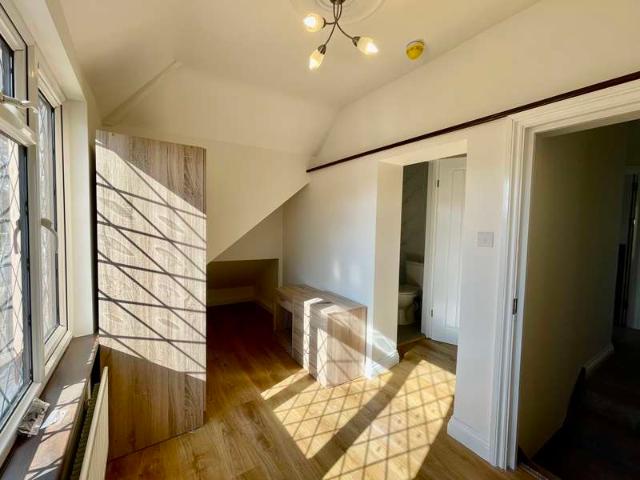 Property for rent in Red Hill, Surrey