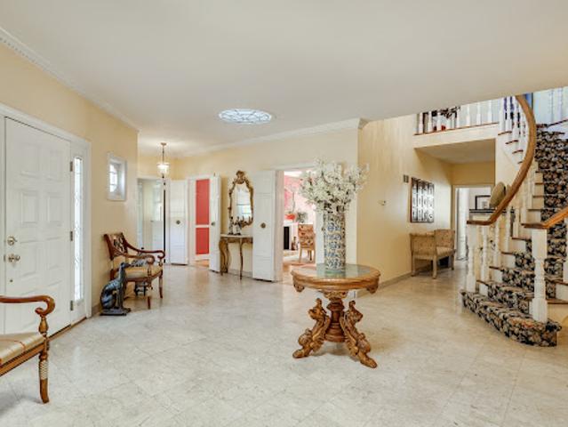 Property for sale in Smithtown, New York