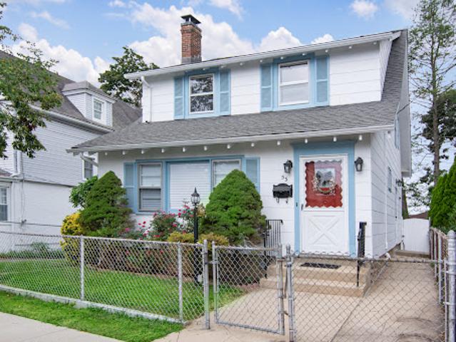 Property for sale in Glenwood, New York