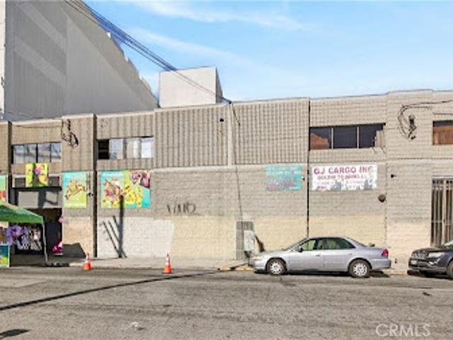 Property for sale in Canoga Park, California