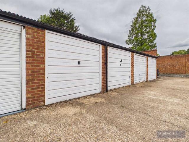 Property for sale in Surbiton, Greater London