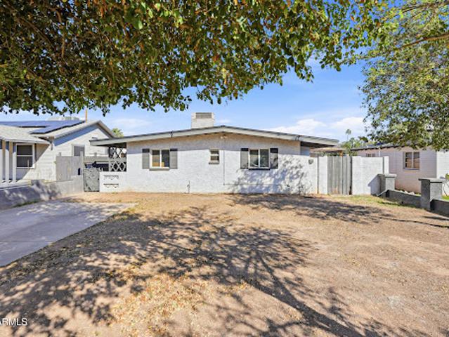 Property for sale in Laveen, Arizona