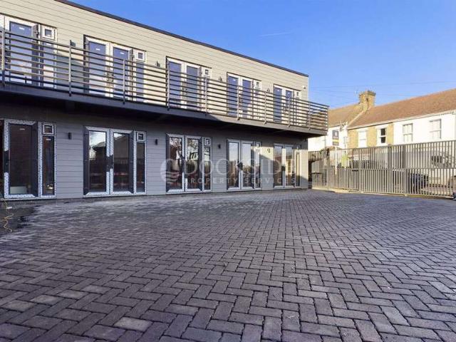 Property for rent in Frindsbury