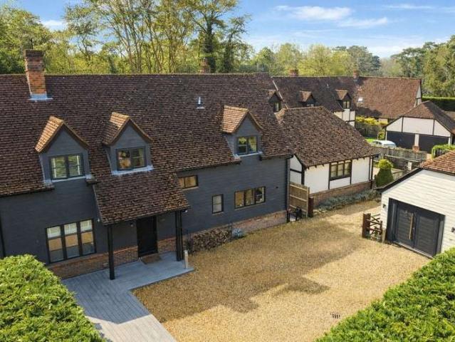 Property for sale in Heatherside, Heol-las