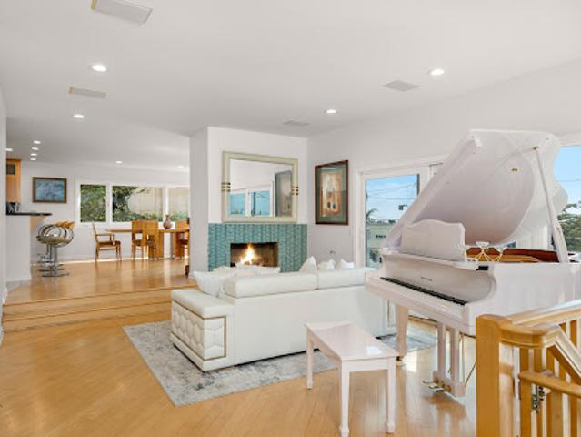 Property for sale in Canoga Park, California