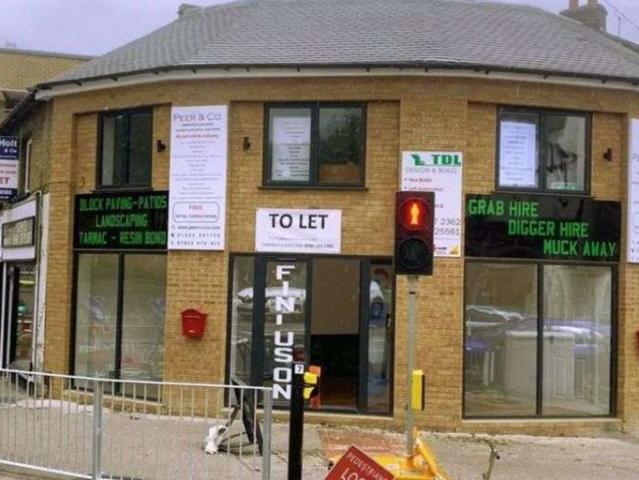 Property for rent in Watford Heath, North Watford