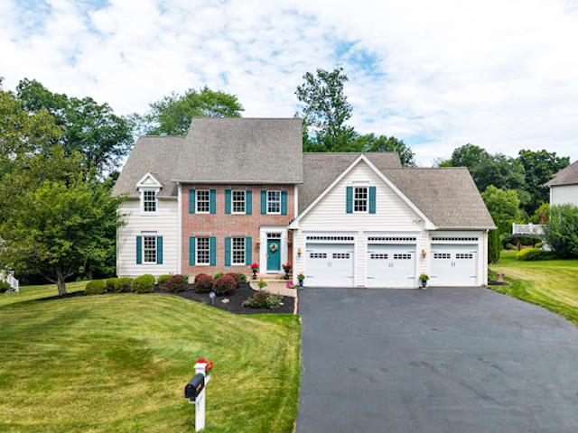 Property for sale in Cromwell, Connecticut