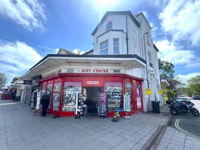 Property for sale in Livermead