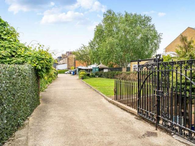 Property for sale in Stoke Newington, Greater London