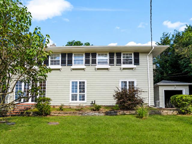 House for sale in Scarsdale, New York