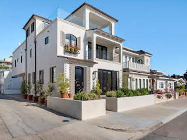 House for sale in Newport Beach