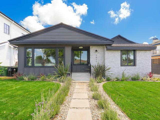 Property for sale in Canoga Park, California