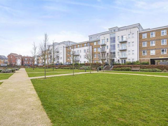 Property for sale in Maidenhead