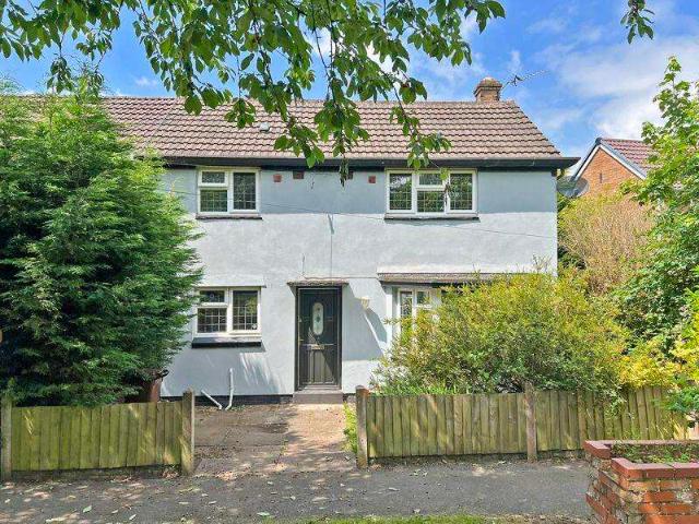 Property for sale in Tettenhall, West Midlands