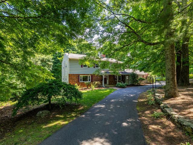 Property for sale in Woodbury, Connecticut